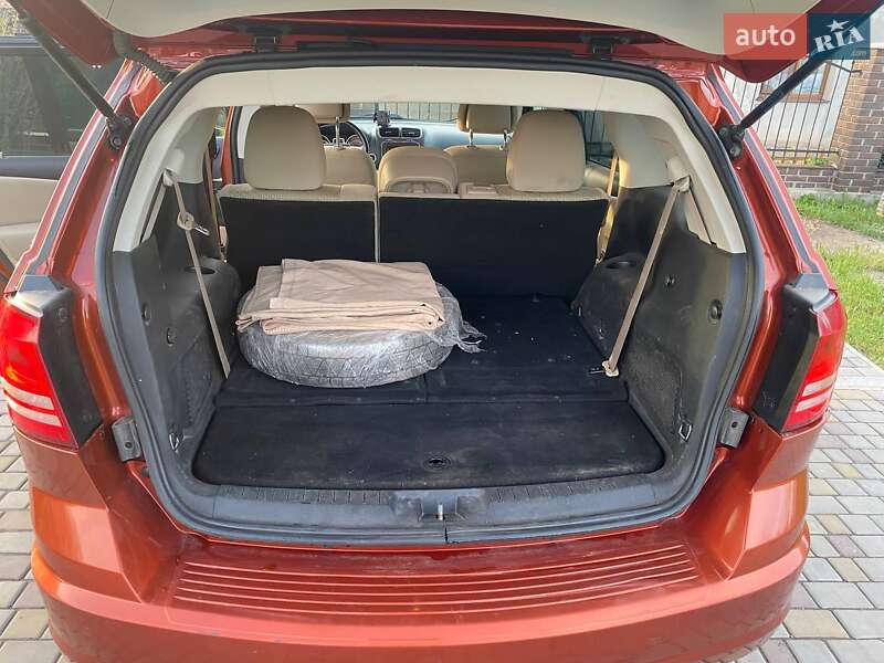 Внедорожник / Кроссовер Dodge Journey 2012 в Кривом Роге