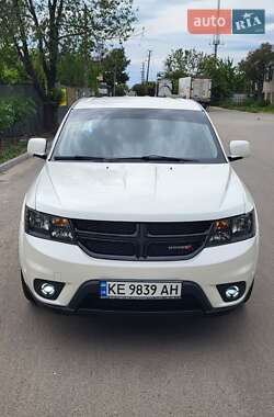 Позашляховик / Кросовер Dodge Journey 2015 в 