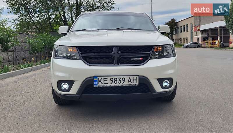 Позашляховик / Кросовер Dodge Journey 2015 в 