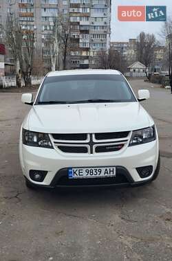 Позашляховик / Кросовер Dodge Journey 2015 в 