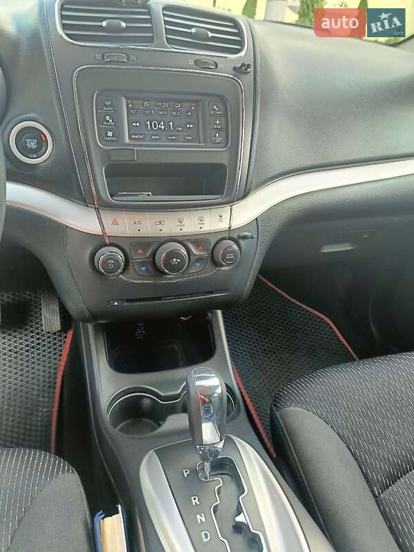 Позашляховик / Кросовер Dodge Journey 2017 в Черкасах