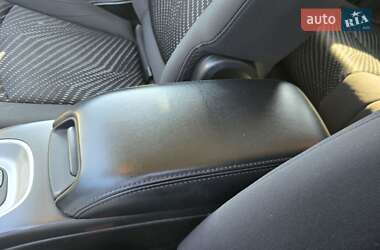 Внедорожник / Кроссовер Dodge Journey 2015 в 