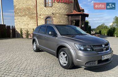 Позашляховик / Кросовер Dodge Journey 2012 в 