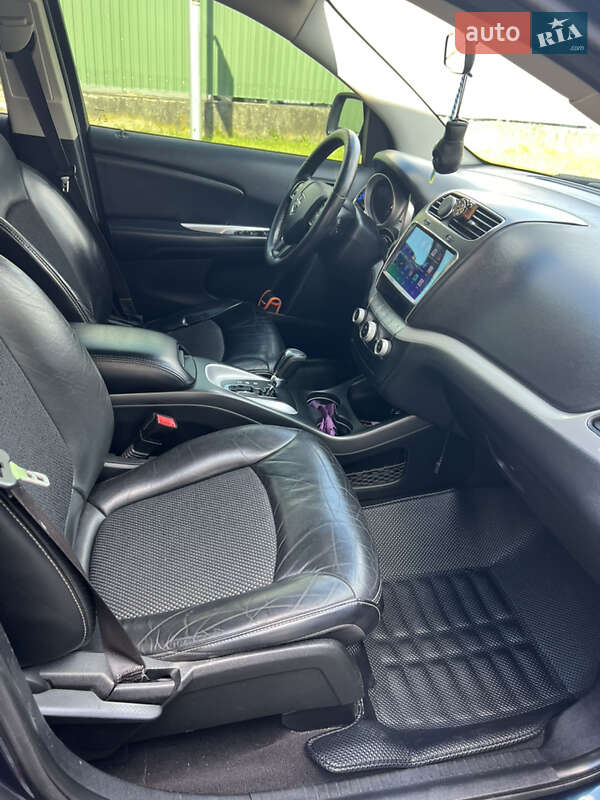 Внедорожник / Кроссовер Dodge Journey 2015 в Ужгороде фото 12 Внедорожник / Кроссовер Dodge Journey 2015 в Ужгороде