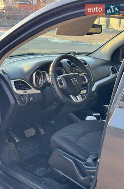 Внедорожник / Кроссовер Dodge Journey 2014 в 