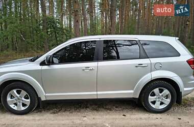 Позашляховик / Кросовер Dodge Journey 2012 в 