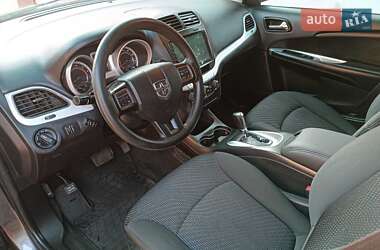 Позашляховик / Кросовер Dodge Journey 2016 в 