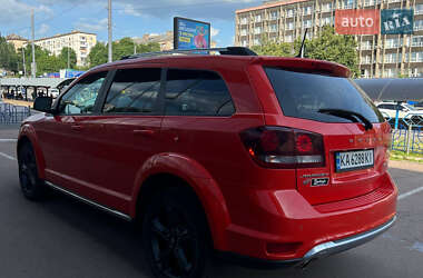 Позашляховик / Кросовер Dodge Journey 2018 в 