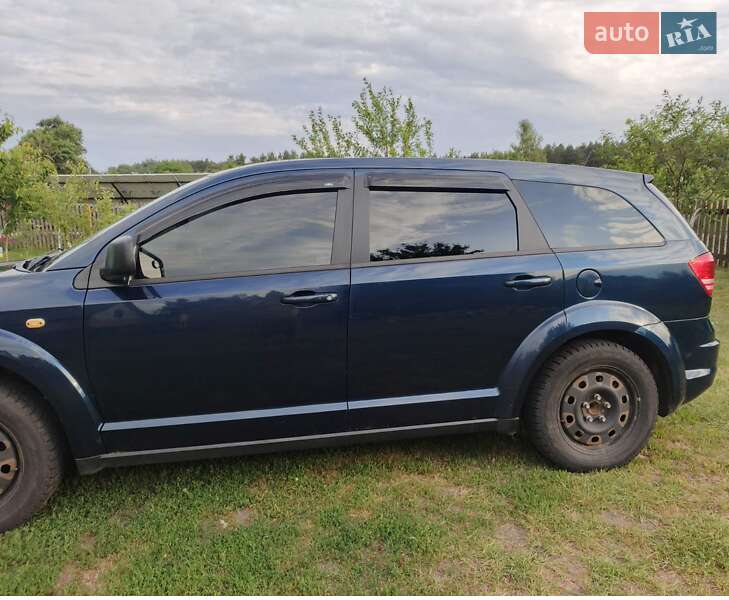 Внедорожник / Кроссовер Dodge Journey 2014 в Гадяче