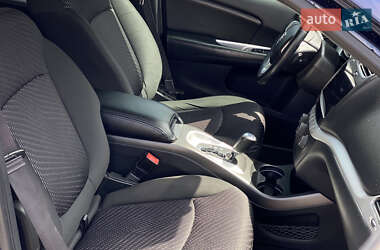 Внедорожник / Кроссовер Dodge Journey 2016 в 