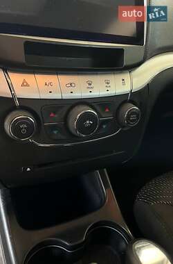 Внедорожник / Кроссовер Dodge Journey 2014 в 