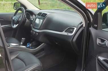 Позашляховик / Кросовер Dodge Journey 2015 в 