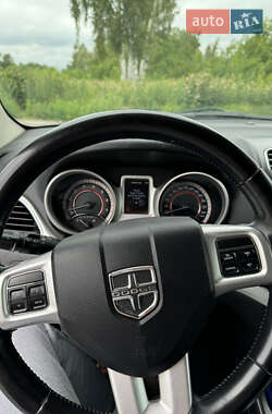 Внедорожник / Кроссовер Dodge Journey 2011 в 