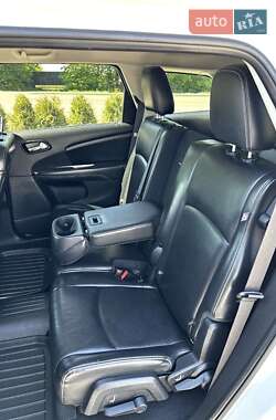 Внедорожник / Кроссовер Dodge Journey 2015 в 