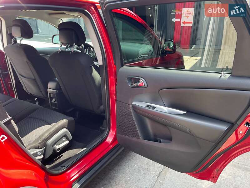 Позашляховик / Кросовер Dodge Journey 2016 в Харкові фото 9 Позашляховик / Кросовер Dodge Journey 2016 в Харкові