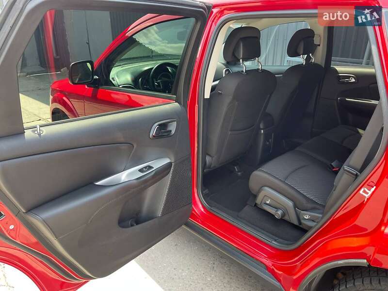 Позашляховик / Кросовер Dodge Journey 2016 в Харкові фото 16 Позашляховик / Кросовер Dodge Journey 2016 в Харкові