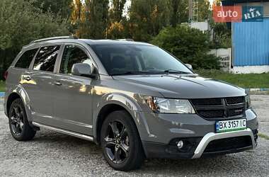 Позашляховик / Кросовер Dodge Journey 2020 в 