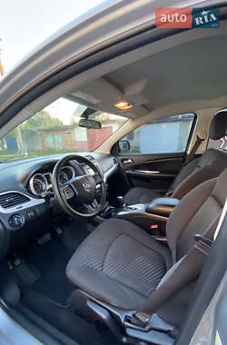 Внедорожник / Кроссовер Dodge Journey 2014 в 