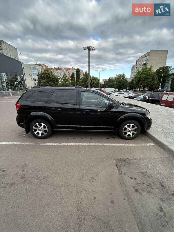 Внедорожник / Кроссовер Dodge Journey 2017 в Вишневом