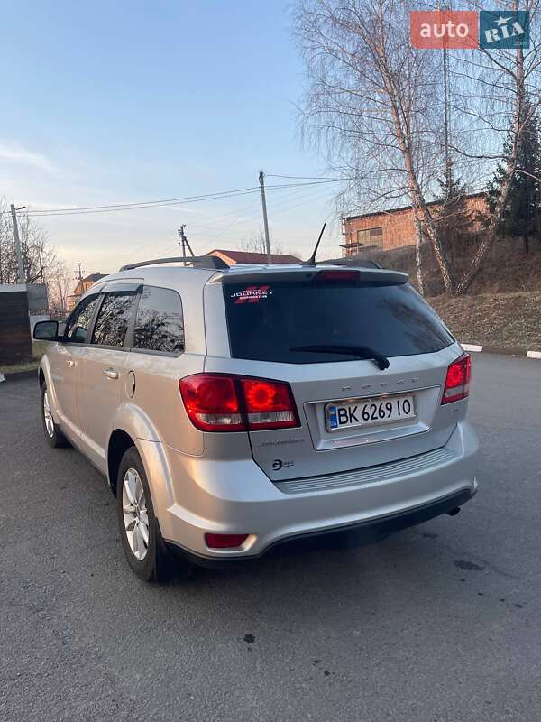 Внедорожник / Кроссовер Dodge Journey 2013 в Ровно
