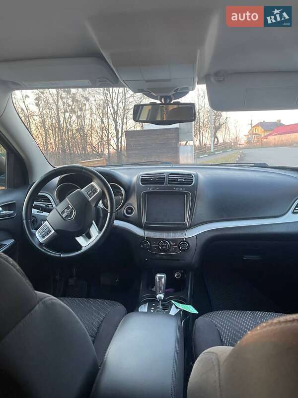 Внедорожник / Кроссовер Dodge Journey 2013 в Ровно