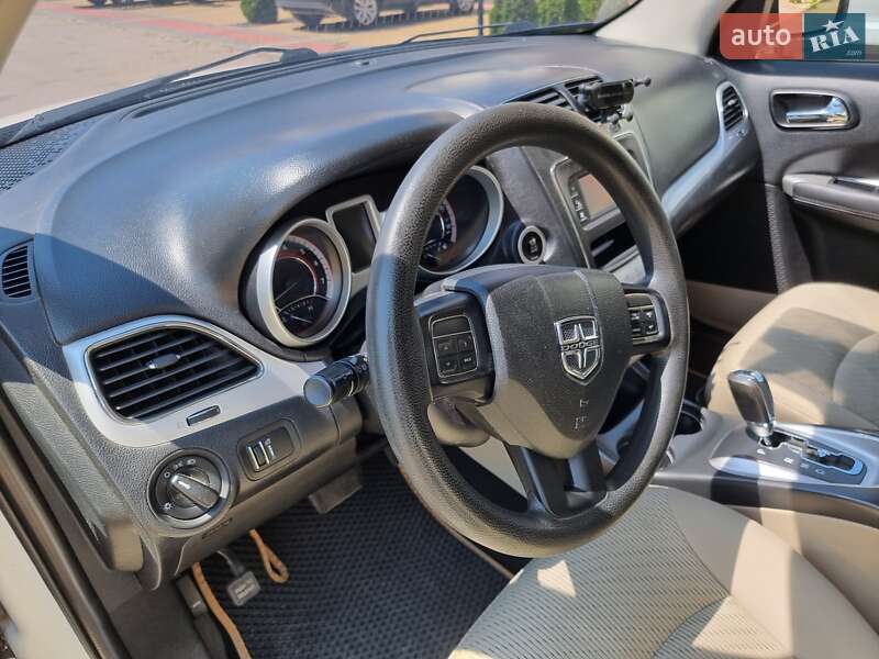 Внедорожник / Кроссовер Dodge Journey 2014 в Черкассах