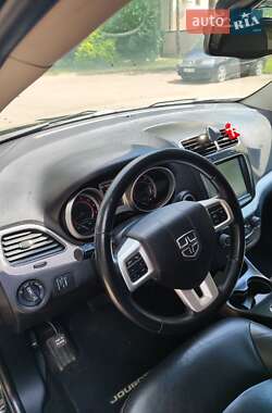 Внедорожник / Кроссовер Dodge Journey 2015 в 