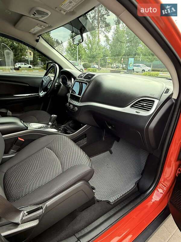 Внедорожник / Кроссовер Dodge Journey 2018 в Киеве