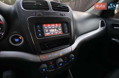 Внедорожник / Кроссовер Dodge Journey 2018 в 