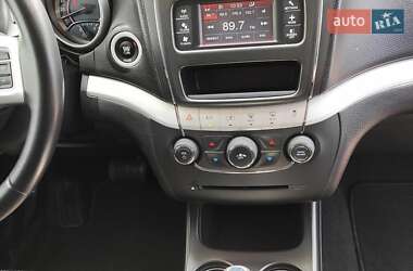 Внедорожник / Кроссовер Dodge Journey 2015 в 