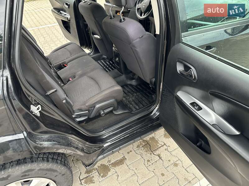 Внедорожник / Кроссовер Dodge Journey 2012 в Черновцах