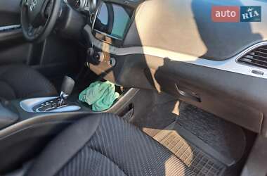 Внедорожник / Кроссовер Dodge Journey 2014 в 