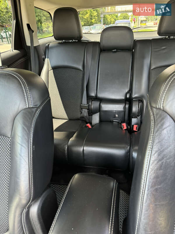 Внедорожник / Кроссовер Dodge Journey 2016 в Виннице