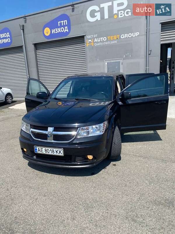 Внедорожник / Кроссовер Dodge Journey 2014 в 