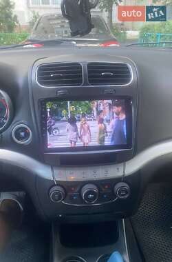 Внедорожник / Кроссовер Dodge Journey 2014 в 