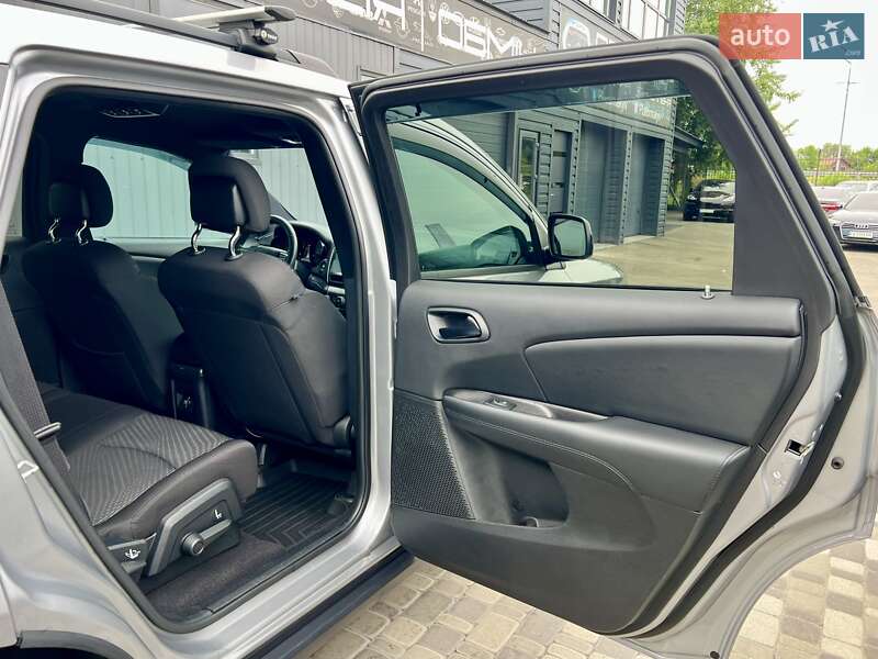 Позашляховик / Кросовер Dodge Journey 2016 в Києві