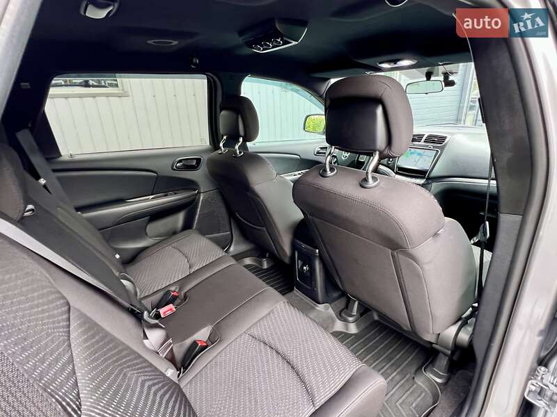 Позашляховик / Кросовер Dodge Journey 2016 в Києві