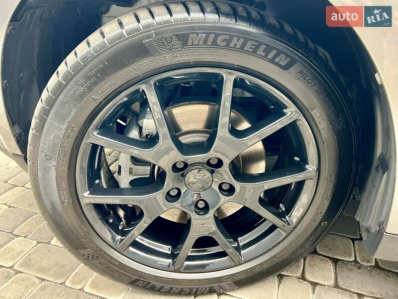 Позашляховик / Кросовер Dodge Journey 2016 в Києві