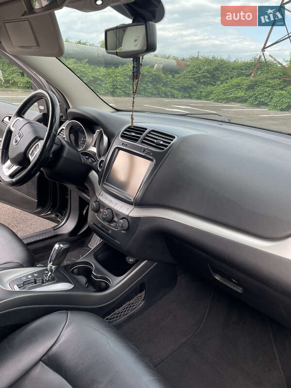 Позашляховик / Кросовер Dodge Journey 2015 в Львові