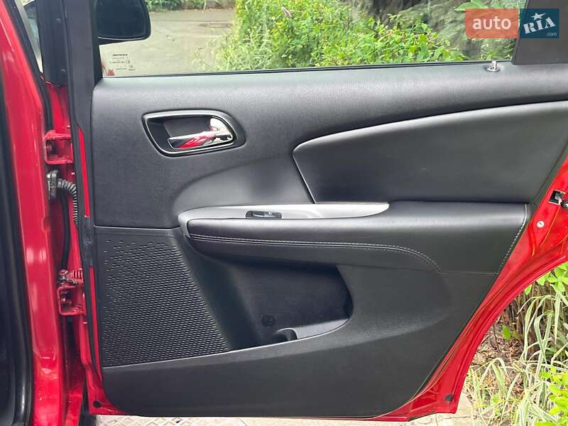 Внедорожник / Кроссовер Dodge Journey 2017 в Киеве фото 27 Внедорожник / Кроссовер Dodge Journey 2017 в Киеве