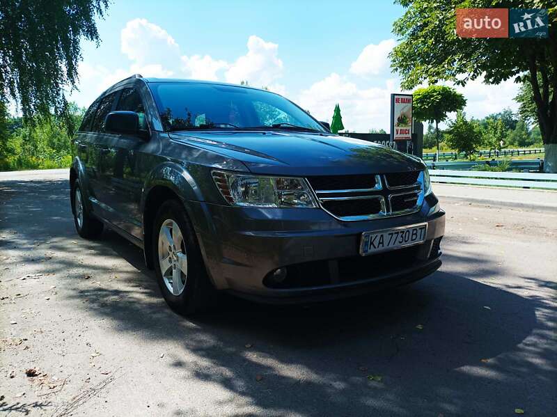 Внедорожник / Кроссовер Dodge Journey 2012 в Малине