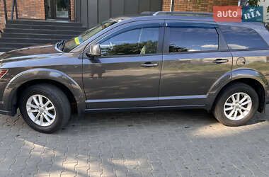 Позашляховик / Кросовер Dodge Journey 2016 в 
