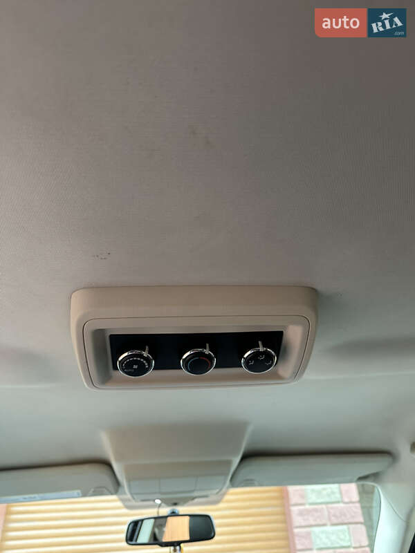 Позашляховик / Кросовер Dodge Journey 2009 в Володимирці