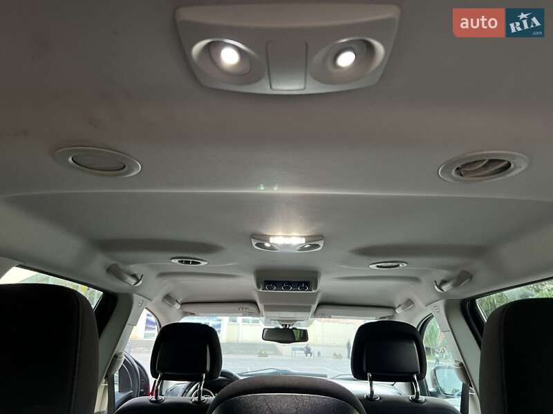 Позашляховик / Кросовер Dodge Journey 2012 в Черкасах