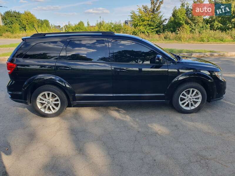 Позашляховик / Кросовер Dodge Journey 2014 в Володимирі фото 10 Позашляховик / Кросовер Dodge Journey 2014 в Володимирі