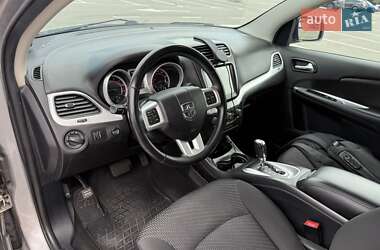 Позашляховик / Кросовер Dodge Journey 2016 в 