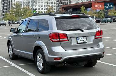 Позашляховик / Кросовер Dodge Journey 2016 в 