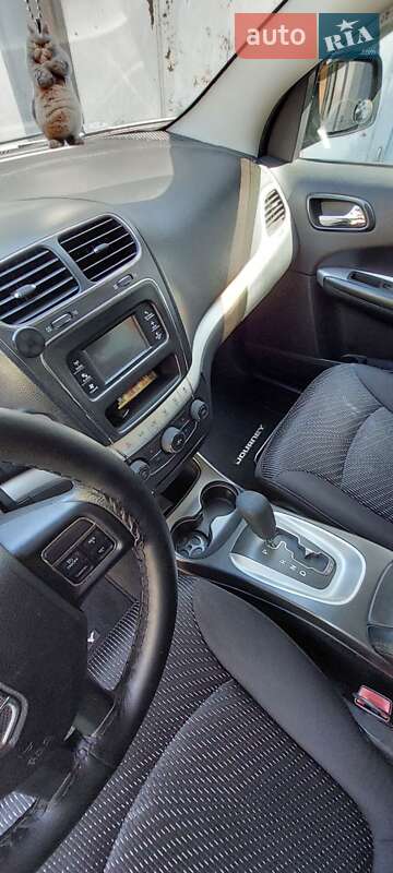 Внедорожник / Кроссовер Dodge Journey 2013 в Южном