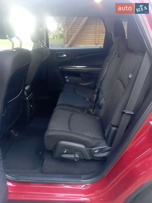 Позашляховик / Кросовер Dodge Journey 2016 в Броварах