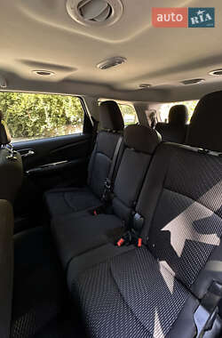Внедорожник / Кроссовер Dodge Journey 2015 в 